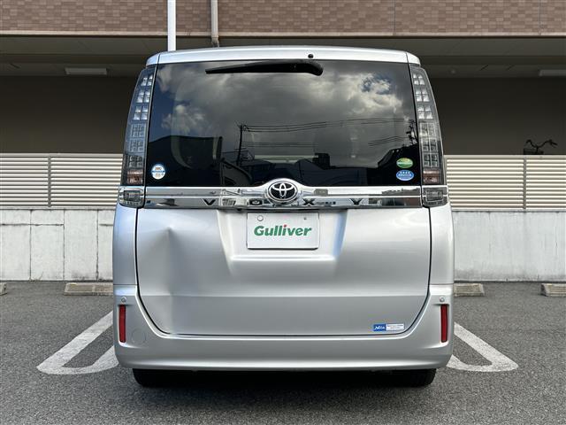 ヴォクシー V 7人乗 両側電動 純正9インチナビ バックカメラ フルセグ BT ドラレコ ETC クルコン 衝突軽減 レーンキープ オートライト LEDヘッドライト 純正15インチAW 前後コーナーセンサー(33枚目)
