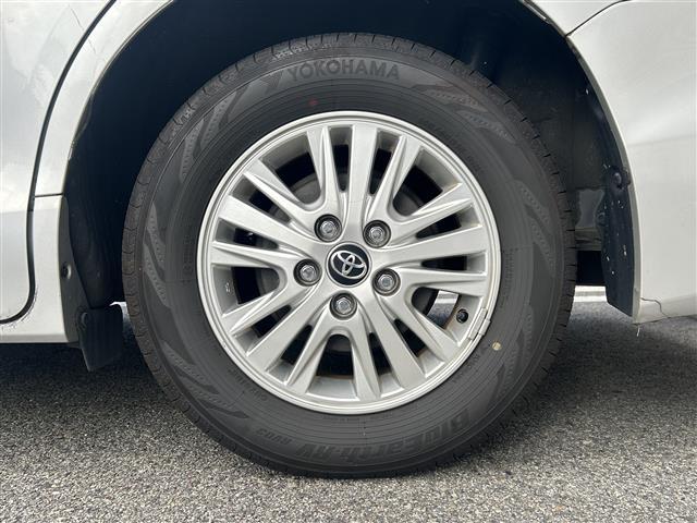 ヴォクシー V 7人乗 両側電動 純正9インチナビ バックカメラ フルセグ BT ドラレコ ETC クルコン 衝突軽減 レーンキープ オートライト LEDヘッドライト 純正15インチAW 前後コーナーセンサー(40枚目)