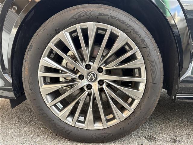 ＲＺ ＲＺ３００ｅ　バージョンＬ　パノラマルーフ（ルーフシェードあり）　マークレビンソン　デジタルインナーミラー　アドバンスドパーク　パーキングサポートブレーキ　おくだけ充電　充電ケーブル　１４インチタッチディスプレイ＋　カードキー（38枚目）