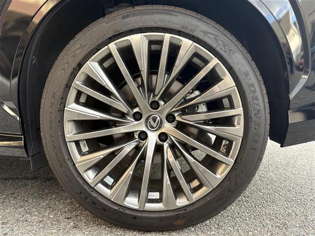 ＲＺ ＲＺ３００ｅ　バージョンＬ　パノラマルーフ（ルーフシェードあり）　マークレビンソン　デジタルインナーミラー　アドバンスドパーク　パーキングサポートブレーキ　おくだけ充電　充電ケーブル　１４インチタッチディスプレイ＋　カードキー（39枚目）