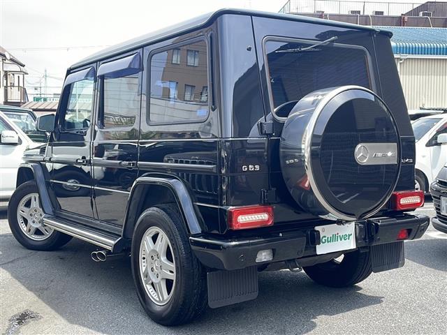 Ｇクラス Ｇ３２０　ロング　Ｇ６３調カスタム　パナメグリル　ＳＲ　黒革　バックカメラ　ディスプレイオーディオ　サイド出マフラーエンド　ＬＥＤテール　イカリングライト　バンパー　背面ハードカバー　ＥＴＣ　シートヒーター　後席モニタ（43枚目）