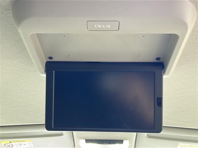 セレナ ｅ－パワー　ハイウェイスターＶ　純正ナビ　Ｂｌｕｅｔｏｏｔｈ　フルセグＴＶ　プロパイロット　両側パワースライドドア　フリップダウンモニター　アラウンドビューモニター　バックカメラ　禁煙車　コーナーセンサー　ＢＳＭ　ＢＳＷ　ＢＳＩ（28枚目）