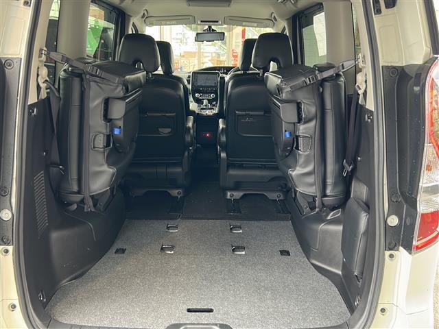 セレナ ｅ－パワー　ハイウェイスターＶ　純正ナビ　Ｂｌｕｅｔｏｏｔｈ　フルセグＴＶ　プロパイロット　両側パワースライドドア　フリップダウンモニター　アラウンドビューモニター　バックカメラ　禁煙車　コーナーセンサー　ＢＳＭ　ＢＳＷ　ＢＳＩ（41枚目）