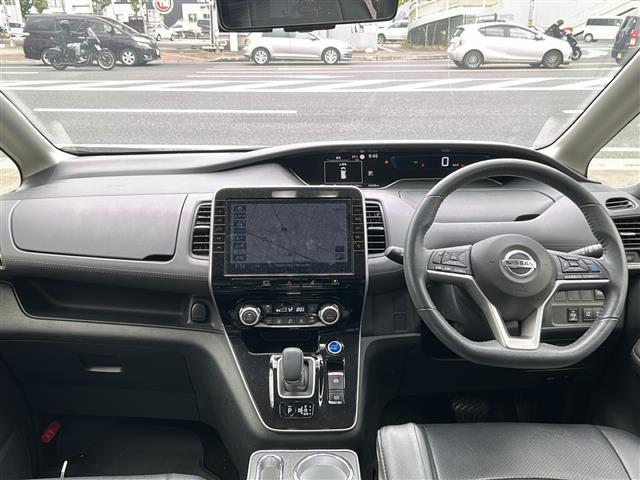 セレナ ｅ－パワー　ハイウェイスターＶ　純正ナビ　Ｂｌｕｅｔｏｏｔｈ　フルセグＴＶ　プロパイロット　両側パワースライドドア　フリップダウンモニター　アラウンドビューモニター　バックカメラ　禁煙車　コーナーセンサー　ＢＳＭ　ＢＳＷ　ＢＳＩ（42枚目）