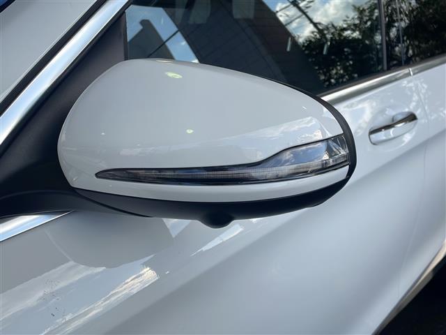 ＧＬＣ ＧＬＣ２２０ｄ　４マチックスポーツ（本革仕様）　純正ＳＤナビ（フルセグＴＶ・ＣＤ・ＢＴ）　Ｂｕｒｍｅｓｔｅｒサウンド　３６０度カメラ　衝突軽減システム　前後コーナーセンサー　レーンキープアシスト　ブラインドスポットモニター　全席シートヒーター（12枚目）