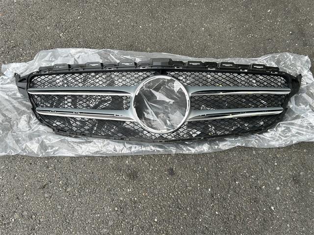 Cクラスステーションワゴン C200ステーションワゴン アバンギャルド ブルメスターオーディオ ステアリングパイロット 純正SDナビ バックカメラ 禁煙 前後コーナーセンサー ターボ LEDヘッドライト メモリーパワーシート レーダークルーズコントロール パドルシフト(41枚目)