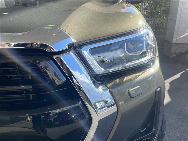 仕入れの際には、しっかりとした目で査定しています。骨格損傷（修復歴）の有無もハッキリ明記致しますので、ご安心下さい。