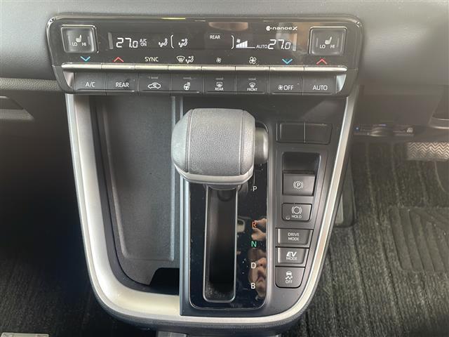 ヴォクシー ハイブリッドＳ－Ｚ　純正１０インチナビ　純正１４インチフリップダウンモニター　バックカメラ　レーダークルーズコントロール　レーンキープアシスト　衝突軽減システム　コーナーセンサー前後　ドライブレコーダー前後　ＥＴＣ２（32枚目）