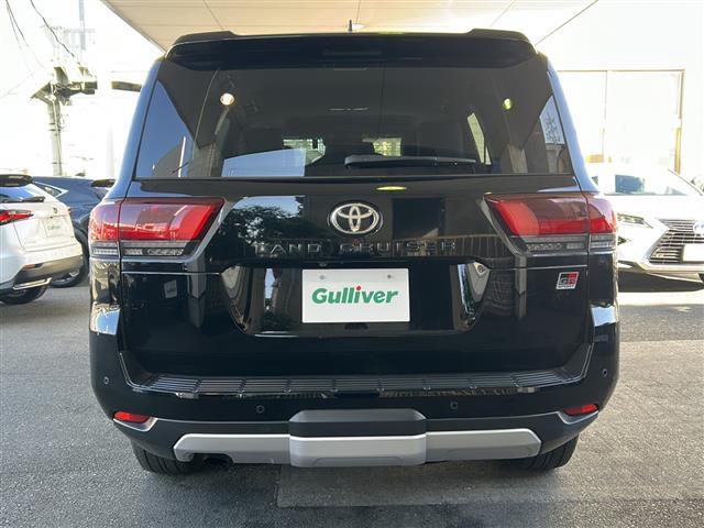 ランドクルーザー ＧＲスポーツ　純正ＳＤナビ　ＪＢＬサウンド　サンルーフ　全方位カメラ　ＨＵＤ　ディーゼル　４ＷＤ　ＢＳＭ　メモリーシート　マルチテレインモニター　ＲＣＴＡ　ＲＣＤ　クリアランスソナー　クールボックス　３眼ＬＥＤ（6枚目）