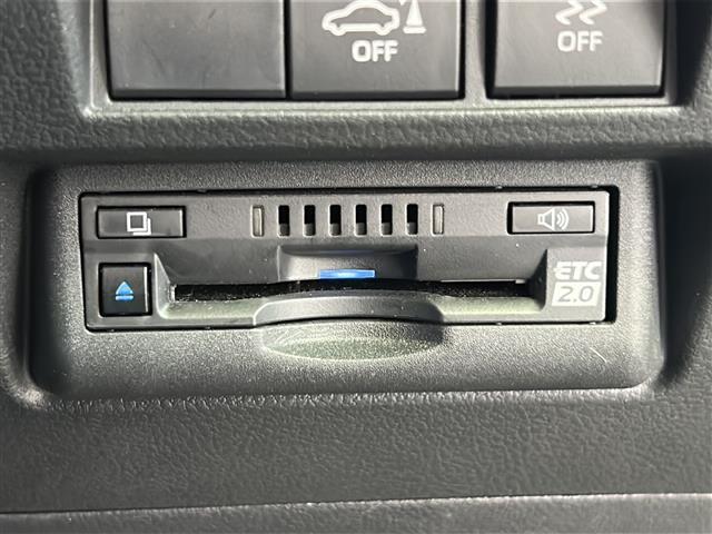 ランドクルーザー ＧＲスポーツ　純正ＳＤナビ　ＪＢＬサウンド　サンルーフ　全方位カメラ　ＨＵＤ　ディーゼル　４ＷＤ　ＢＳＭ　メモリーシート　マルチテレインモニター　ＲＣＴＡ　ＲＣＤ　クリアランスソナー　クールボックス　３眼ＬＥＤ（22枚目）