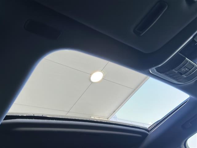 ランドクルーザー ＧＲスポーツ　純正ＳＤナビ　ＪＢＬサウンド　サンルーフ　全方位カメラ　ＨＵＤ　ディーゼル　４ＷＤ　ＢＳＭ　メモリーシート　マルチテレインモニター　ＲＣＴＡ　ＲＣＤ　クリアランスソナー　クールボックス　３眼ＬＥＤ（32枚目）