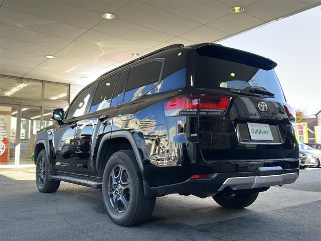 ランドクルーザー ＧＲスポーツ　純正ＳＤナビ　ＪＢＬサウンド　サンルーフ　全方位カメラ　ＨＵＤ　ディーゼル　４ＷＤ　ＢＳＭ　メモリーシート　マルチテレインモニター　ＲＣＴＡ　ＲＣＤ　クリアランスソナー　クールボックス　３眼ＬＥＤ（43枚目）