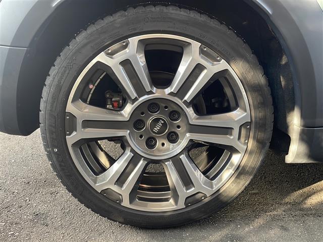 ＭＩＮＩ クーパーＳＤ　クロスオーバー　オール４　禁煙車　ルーフレール　ドラレコ前後　Ｂカメラ　メモリーパワーシート　レーダークルーズコントロール　ＬＥＤライト　ＰＤＣ自動起動　シートヒーター　パーキングアシスト　アイドリングストップ　電動格納ミラー（16枚目）