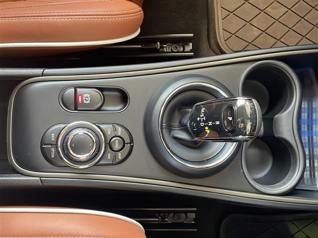 ＭＩＮＩ クーパーＳＤ　クロスオーバー　オール４　禁煙車　ルーフレール　ドラレコ前後　Ｂカメラ　メモリーパワーシート　レーダークルーズコントロール　ＬＥＤライト　ＰＤＣ自動起動　シートヒーター　パーキングアシスト　アイドリングストップ　電動格納ミラー（33枚目）