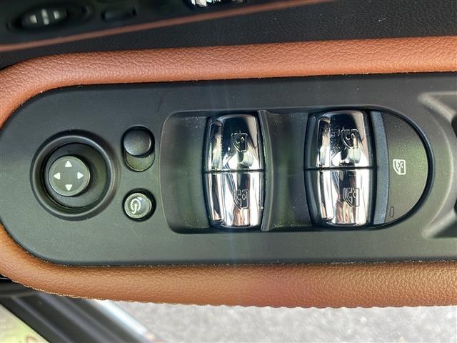ＭＩＮＩ クーパーＳＤ　クロスオーバー　オール４　禁煙車　ルーフレール　ドラレコ前後　Ｂカメラ　メモリーパワーシート　レーダークルーズコントロール　ＬＥＤライト　ＰＤＣ自動起動　シートヒーター　パーキングアシスト　アイドリングストップ　電動格納ミラー（36枚目）