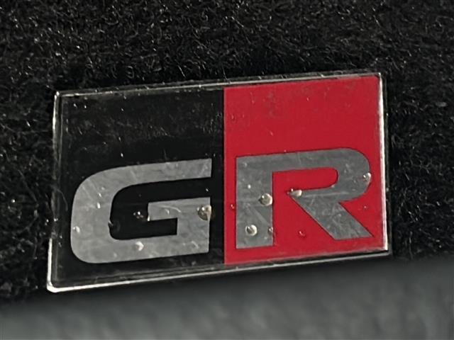 ＧＲヤリス ＲＺ　ハイパフォーマンス　ワンオーナー／ＪＢＬプレミアムサウンド／９インチＯＰ純正メモリーナビ／バックカメラ／ＧＲ赤キャリパー／黒ハーフレザーシート／３眼ＬＥＤヘッドライト／純正１８インチアルミホイール／前席シートヒーター（15枚目）