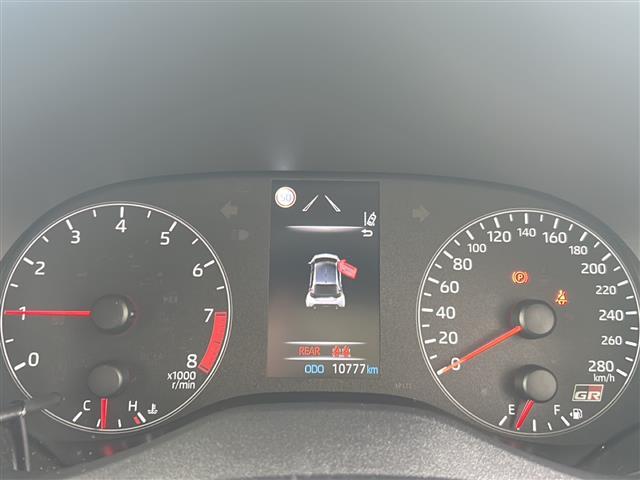 ＧＲヤリス ＲＺ　ハイパフォーマンス　ワンオーナー／ＪＢＬプレミアムサウンド／９インチＯＰ純正メモリーナビ／バックカメラ／ＧＲ赤キャリパー／黒ハーフレザーシート／３眼ＬＥＤヘッドライト／純正１８インチアルミホイール／前席シートヒーター（24枚目）