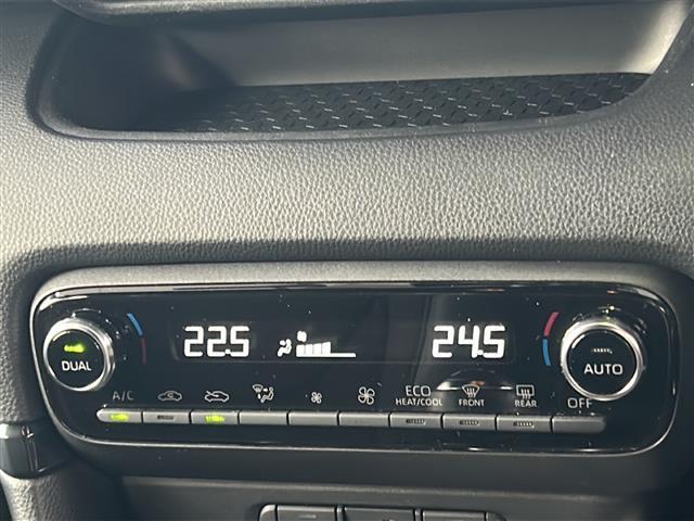 ＧＲヤリス ＲＺ　ハイパフォーマンス　ワンオーナー／ＪＢＬプレミアムサウンド／９インチＯＰ純正メモリーナビ／バックカメラ／ＧＲ赤キャリパー／黒ハーフレザーシート／３眼ＬＥＤヘッドライト／純正１８インチアルミホイール／前席シートヒーター（25枚目）