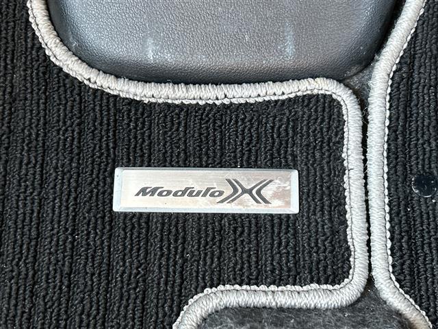 Ｎ－ＢＯＸ ２トーンカラースタイルモデューロＸ　Ｇ・ターボパック　純正ディスプレイオーディオ／ワンセグＴＶ／両側パワスラ／レザーステアリング／パドルシフト／プッシュスタート／ＵＳＢ／ＡＵＴＯライト／レザー調シートカバー／ドラレコ／（36枚目）