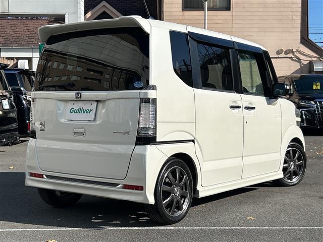 Ｎ－ＢＯＸ ２トーンカラースタイルモデューロＸ　Ｇ・ターボパック　純正ディスプレイオーディオ／ワンセグＴＶ／両側パワスラ／レザーステアリング／パドルシフト／プッシュスタート／ＵＳＢ／ＡＵＴＯライト／レザー調シートカバー／ドラレコ／（43枚目）