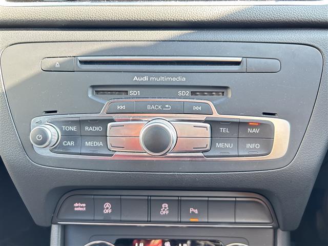 Ｑ３ １．４ＴＦＳＩスポーツ　黒革シート／純正ナビ／バックカメラ／ＥＴＣ／シートヒーター／コーナーセンサー／アイドリングストップ／パワーシート／パワーバックドア／ワンセグＴＶ／（23枚目）