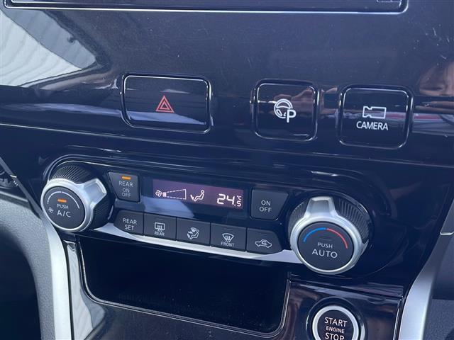 セレナ ハイウェイスター　・４ＷＤ・純正７インチＳＤナビ（ＢＴ・ＣＤ・ＤＶＤ・ＦＭ・ＡＭ・フルセグ）・純正フリップダウンモニター・全方位カメラ／バックカメラ・プロパイロット・純正デジタルインナーミラー（32枚目）