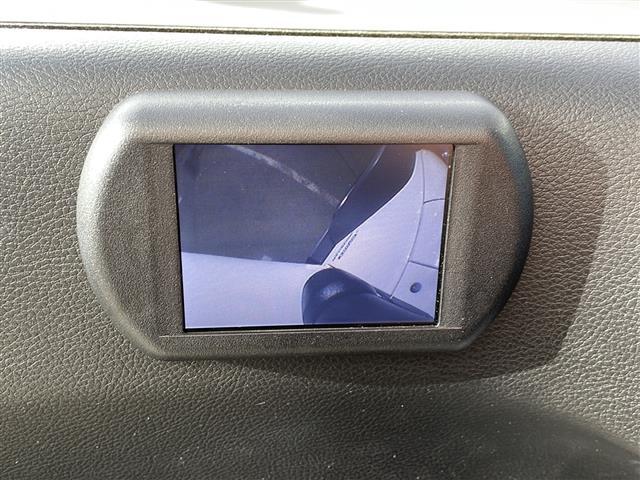 ジープ・ラングラーアンリミテッド スポーツ　４ＷＤ　社外７インチナビ　フルセグＴＶ　テレビキッド　リモコンキー　ＥＴＣ　前後ドラレコ　純正フロアマットバックカメラ　ＬＥＤヘッドライト　ミラーヒーター　純正アルミホイール（32枚目）