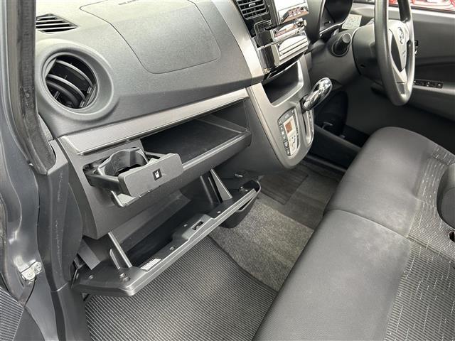 ムーヴ カスタム　Ｘ　ＳＡ　・社外ナビ（ワンセグテレビ／ＨＤＤ／ＣＤ／ＤＶＤ／ＭＤ）・ＥＴＣ・衝突被害軽減システム・横滑り防止装置・アイドリングストップ・電動格納ミラー・ウィンカーミラー・プッシュスタート（33枚目）