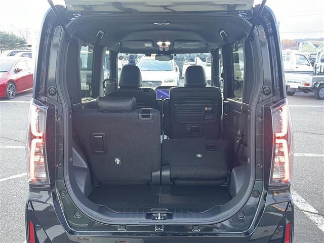 タント カスタムＲＳ　・４ＷＤ・社外ＳＤメモリナビ（フルセグ・ＣＤ・ＤＶＤ・ＳＤ・ＢＴ・ＨＤＭＩ・ＵＳＢ）・バックカメラ・前席シートヒーター・運転席ロングスライド・両側パワースライドドア・スマートキー・社外ＡＷ付冬タイヤ積（17枚目）