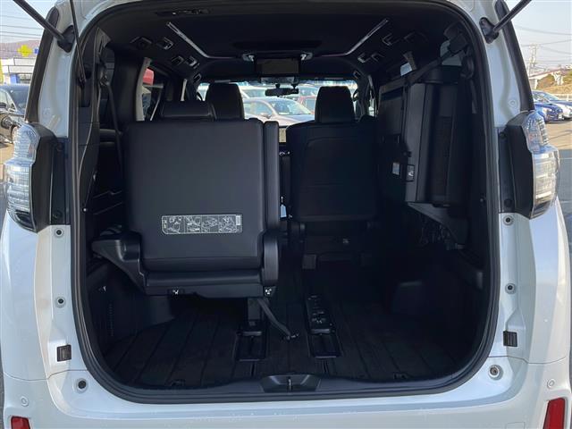 ヴェルファイア ２．５Ｚ　Ａエディション　ゴールデンアイズ　純正ＳＤナビ　後席モニター１２．８インチ　ＥＴＣ　追従式クルーズコントロール　革巻きステアリング　ステアリングスイッチ　フロントワイパーデアイサー　両側パワスラ　プリクラッシュセーフティ（16枚目）