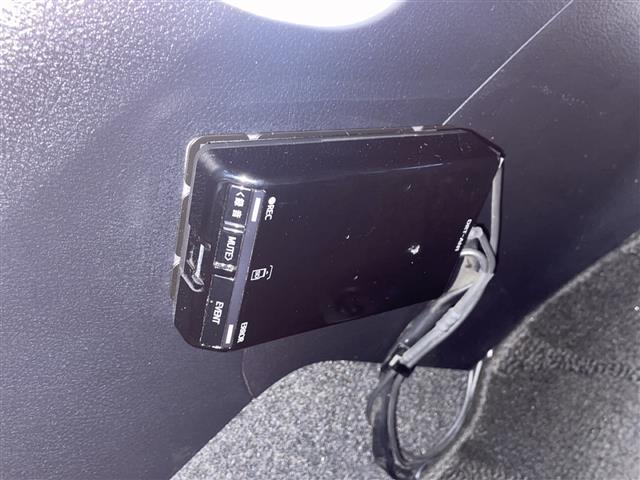 ヴェルファイア Ｚ　Ｇエディション　・モデリスタフルエアロ・４ＷＤ・純正１０インチナビ（ＡＭ／ＦＭ／ＣＤ／ＤＶＤ／ＢＴ／ＡＵＸ／ＵＳＢ／フルセグ）・ＪＢＬサウンド・両側パワースライドドア・パワーシート（メモリー付き）（31枚目）