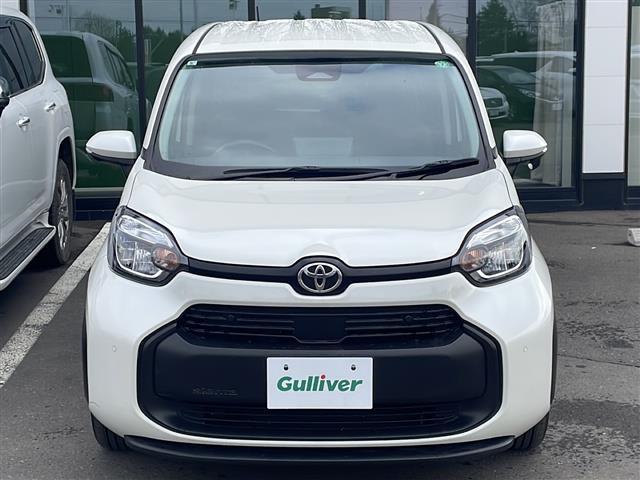 シエンタ ハイブリッドX ・4WD・社外SDナビ(BT・CD・ラジオ)・バックカメラ・片側パワースライドドア・レーダークルーズコントロール・ビルドインETC・オートライト・オートマチックハイビーム・レーンキープアシスト(4枚目)