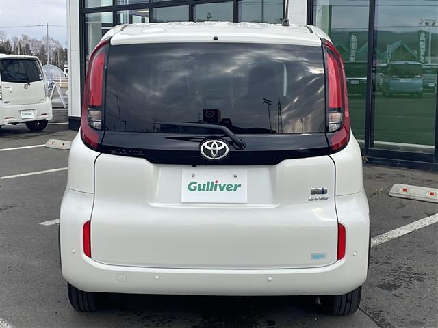 シエンタ ハイブリッドX ・4WD・社外SDナビ(BT・CD・ラジオ)・バックカメラ・片側パワースライドドア・レーダークルーズコントロール・ビルドインETC・オートライト・オートマチックハイビーム・レーンキープアシスト(5枚目)