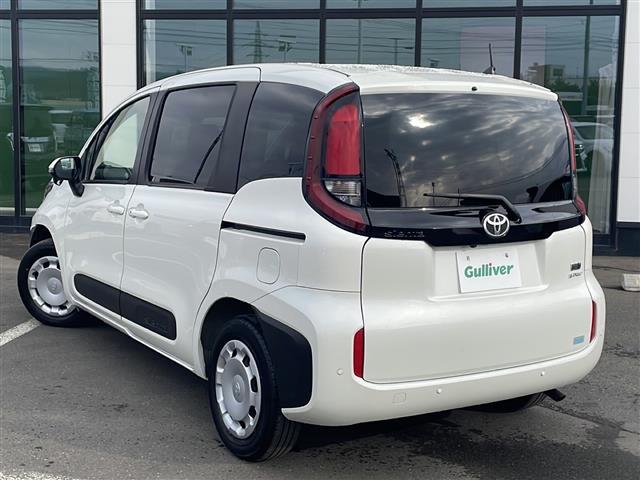 シエンタ ハイブリッドX ・4WD・社外SDナビ(BT・CD・ラジオ)・バックカメラ・片側パワースライドドア・レーダークルーズコントロール・ビルドインETC・オートライト・オートマチックハイビーム・レーンキープアシスト(43枚目)