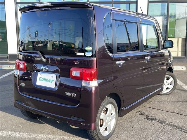 タント Gスペシャル 4WD・純正SDナビ(ワンセグ ラジオ Bluetooth)・片側パワースライドドア・バックカメラ・スマートキー・フォグライト・純正フロアマット・ドアバイザー・純正アルミホイール付夏タイヤ積込(5枚目)
