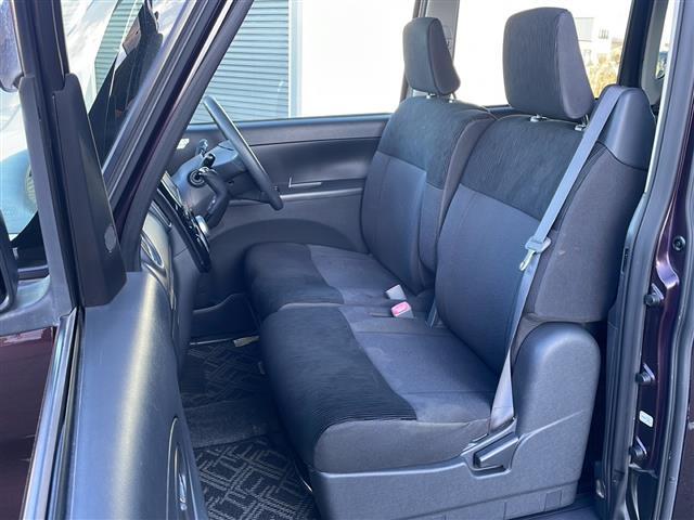 タント Gスペシャル 4WD・純正SDナビ(ワンセグ ラジオ Bluetooth)・片側パワースライドドア・バックカメラ・スマートキー・フォグライト・純正フロアマット・ドアバイザー・純正アルミホイール付夏タイヤ積込(11枚目)