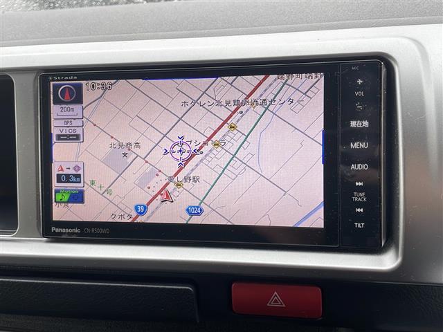 ハイエースバン ロングワイドスーパーGL ・4WD・キャンピング仕様・シンク・冷蔵庫・電子レンジ・FFヒーター・換気扇・テレビ・外部電源・取り外しテーブル・可変式ベッド・社外SDメモリナビ・・バックカメラ・片側パワースライドドア(14枚目)