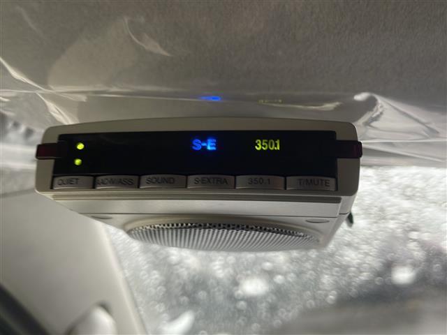 ハイエースバン ロングワイドスーパーGL ・4WD・キャンピング仕様・シンク・冷蔵庫・電子レンジ・FFヒーター・換気扇・テレビ・外部電源・取り外しテーブル・可変式ベッド・社外SDメモリナビ・・バックカメラ・片側パワースライドドア(28枚目)