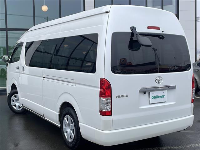 ハイエースバン ロングワイドスーパーGL ・4WD・キャンピング仕様・シンク・冷蔵庫・電子レンジ・FFヒーター・換気扇・テレビ・外部電源・取り外しテーブル・可変式ベッド・社外SDメモリナビ・・バックカメラ・片側パワースライドドア(42枚目)