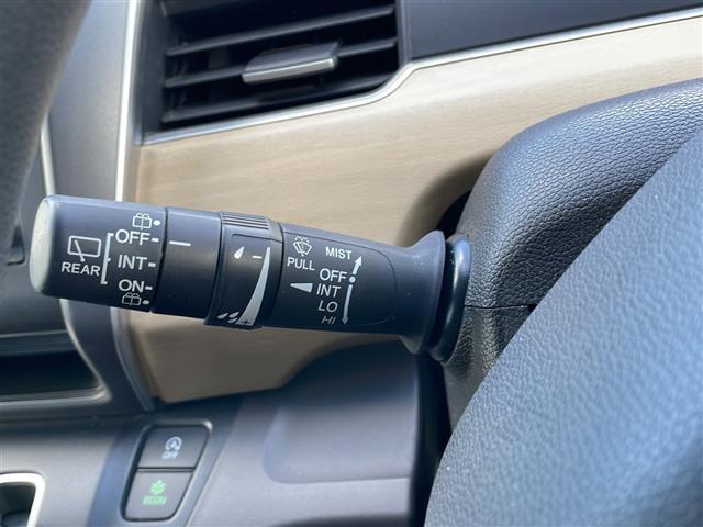 フリード Ｇ・ホンダセンシング　・４ＷＤ・社外ＳＤメモリナビ（ＣＤ・ＤＶＤ・ＢＴ・フルセグ・ＳＤ・ｉｐｏｄ）・バックカメラ・両側パワースライドドア・横滑り防止装置・ワイパーデアイサー・ホンダセンシング・ビルトインＥＴＣ（27枚目）