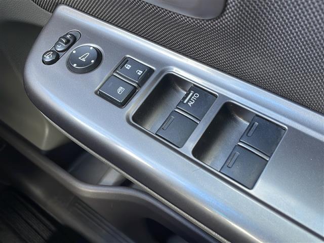 フリード Ｇ・ホンダセンシング　・４ＷＤ・社外ＳＤメモリナビ（ＣＤ・ＤＶＤ・ＢＴ・フルセグ・ＳＤ・ｉｐｏｄ）・バックカメラ・両側パワースライドドア・横滑り防止装置・ワイパーデアイサー・ホンダセンシング・ビルトインＥＴＣ（32枚目）