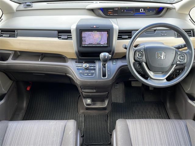 フリード Ｇ・ホンダセンシング　・４ＷＤ・社外ＳＤメモリナビ（ＣＤ・ＤＶＤ・ＢＴ・フルセグ・ＳＤ・ｉｐｏｄ）・バックカメラ・両側パワースライドドア・横滑り防止装置・ワイパーデアイサー・ホンダセンシング・ビルトインＥＴＣ（42枚目）
