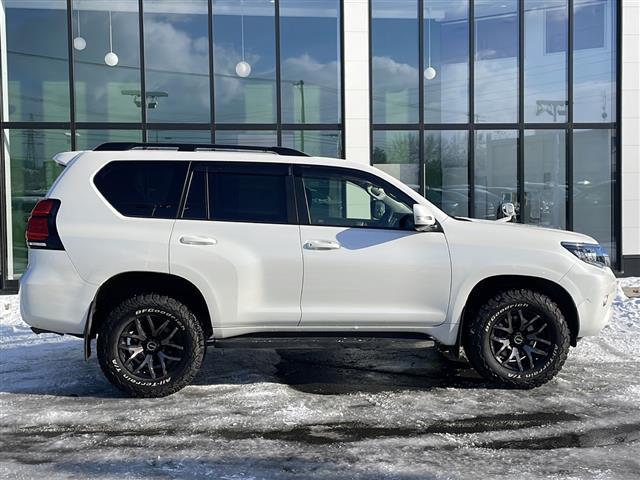 ランドクルーザープラド TX 寒冷地仕様 ワンオーナー 社外ナビ&BT&CD&DVD&TV トヨタセーフティセンス レーダークルコン レーンキープアシスト 純正フロアマット スマートキー スペアキー LEDヘッドライト(5枚目)