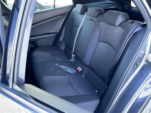 プリウス A 純正9インチSDナビ 純正エンスタ ETC S-IPA レーンディパーチャーアラート BSM 車両接近一時停止スイッチ コーナーセンサー 夏タイヤあり バックカメラ LED フォグライト オートライト(13枚目)