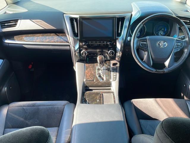 アルファードハイブリッド SR 純正ナビ JBLサウンド 後席モニター 衝突軽減システム オートクルーズ 両側パワスラ HIDヘッドライト フォグライト ビルトインETC スマートキー 横滑り防止 ウッドコンビハンドル(3枚目)