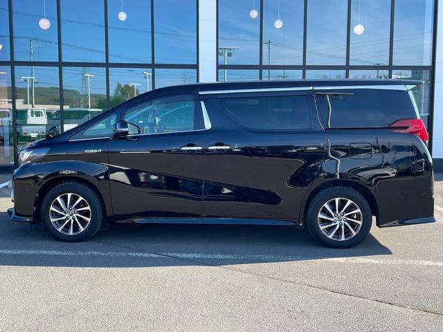 アルファードハイブリッド SR 純正ナビ JBLサウンド 後席モニター 衝突軽減システム オートクルーズ 両側パワスラ HIDヘッドライト フォグライト ビルトインETC スマートキー 横滑り防止 ウッドコンビハンドル(9枚目)