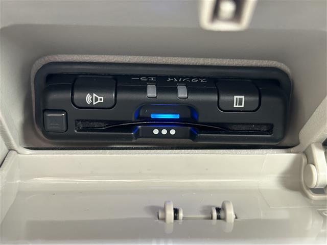 N-BOX ベースグレード バックカメラ/Honda SENSING/電動パーキングブレーキ/オートマチックブレーキホールド/コンビニフック付きシートバックテーブル/オートリトラミラー/純正フロアマット/スペアキー/ドアバイザー(17枚目)