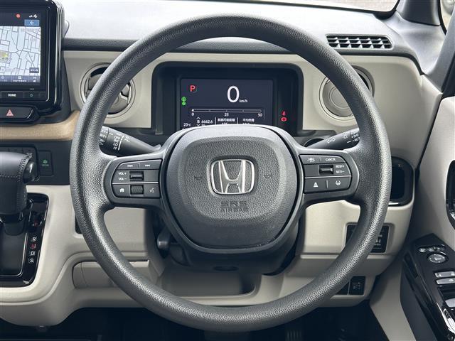 N-BOX ベースグレード バックカメラ/Honda SENSING/電動パーキングブレーキ/オートマチックブレーキホールド/コンビニフック付きシートバックテーブル/オートリトラミラー/純正フロアマット/スペアキー/ドアバイザー(19枚目)