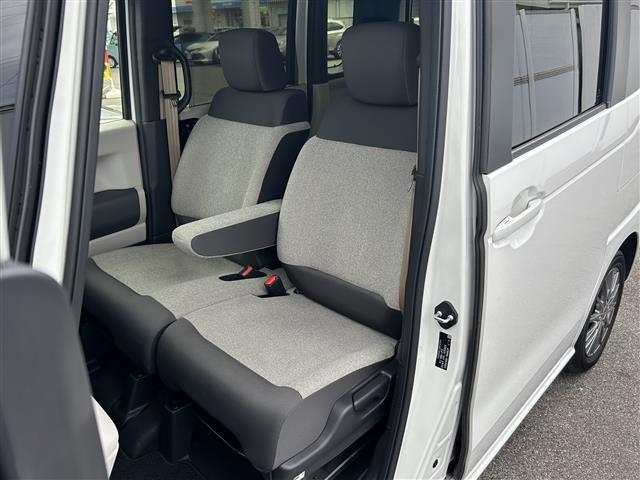N-BOX ベースグレード バックカメラ/Honda SENSING/電動パーキングブレーキ/オートマチックブレーキホールド/コンビニフック付きシートバックテーブル/オートリトラミラー/純正フロアマット/スペアキー/ドアバイザー(29枚目)