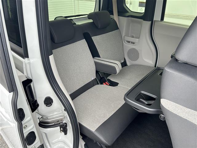 N-BOX ベースグレード バックカメラ/Honda SENSING/電動パーキングブレーキ/オートマチックブレーキホールド/コンビニフック付きシートバックテーブル/オートリトラミラー/純正フロアマット/スペアキー/ドアバイザー(30枚目)
